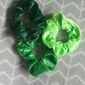 Deep green velvet scrunchie set of 3